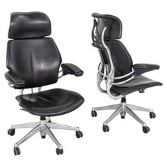 2005 Niels Diffrient per Humanscale, sedia da scrivania Freedom in pelle, 12+ disponibili