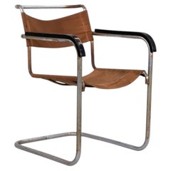 Anno: anni ’30 circa. Sedia da pranzo di Marcel Breuer per Thonet in tessuto marrone