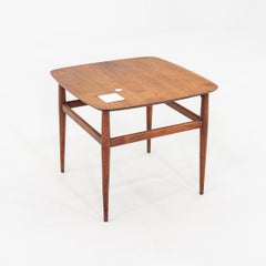 Tavolino in noce degli anni ’60, attribuito a Grete Jalk per Glostrup, Danimarca