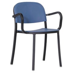 Années 2020 : fauteuil de salle à manger à accoudoirs « One Inch » de Jasper Morrison pour Emeco, en bleu