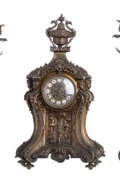 Garniture Louis XV in gilded bronze - 19th century