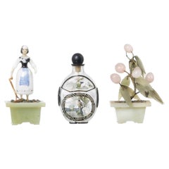 Snuff bottle bonsai and female figure; in jade - 19th century