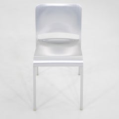 Paire de chaises empilables Norman Foster pour Emeco 20-06, en aluminium brossé, des années 2020
