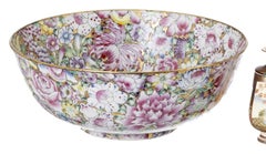 Porcelana oriental: copa y par de jarrones «Las mil flores»