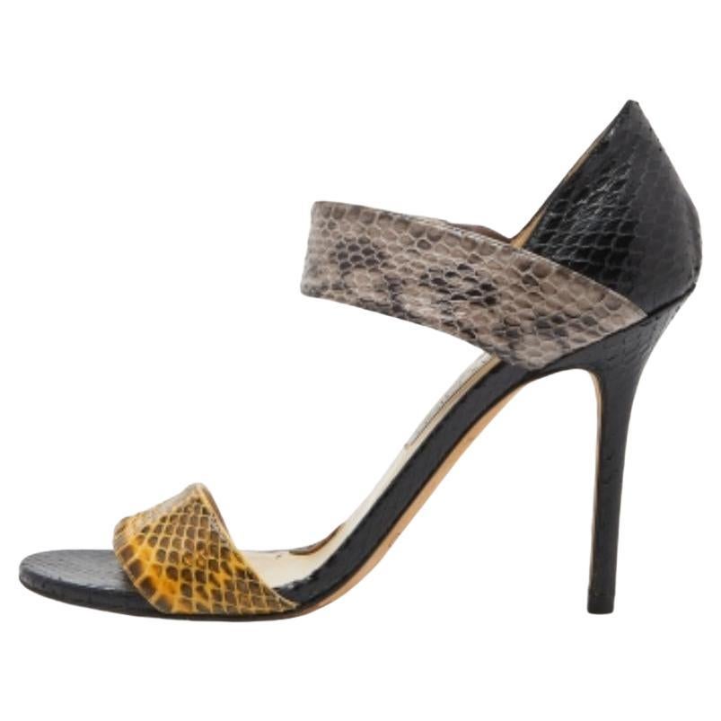 Jimmy Choo Sandalias con correa en el tobillo de piel de serpiente multicolor Talla 39.5