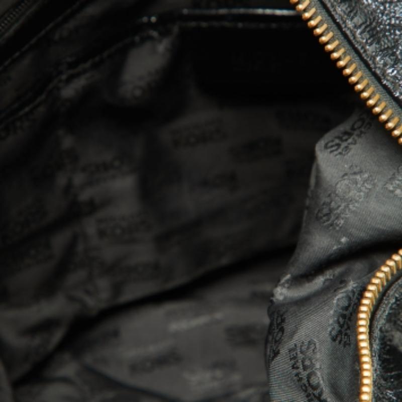 Michael Kors Borsa Fulton in pelle verniciata nera in vendita 3