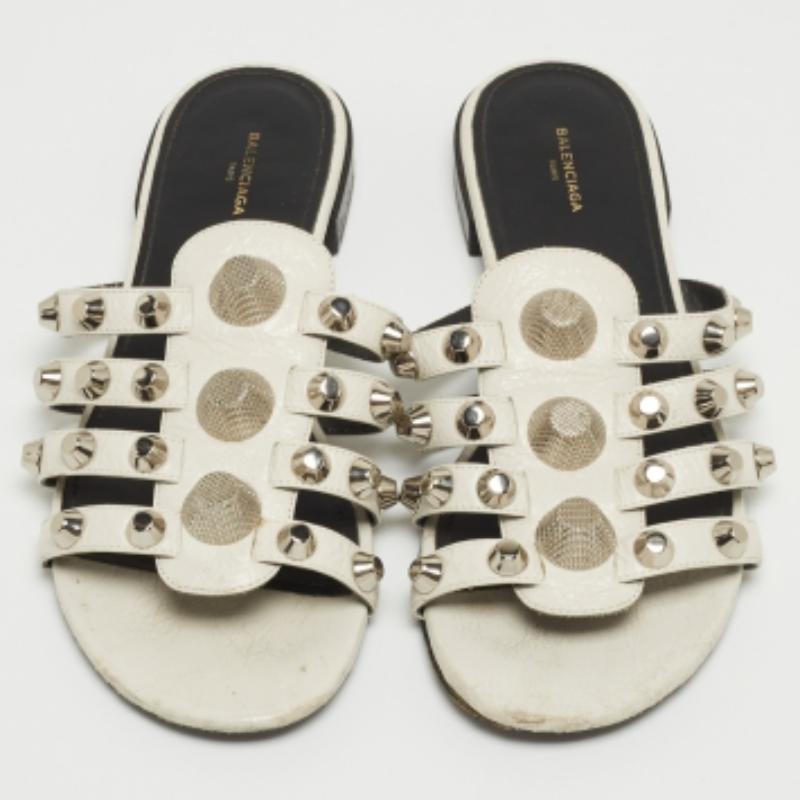 Blanc Balenciaga Leather White Studded Arena Flat Slides Size 38 en vente