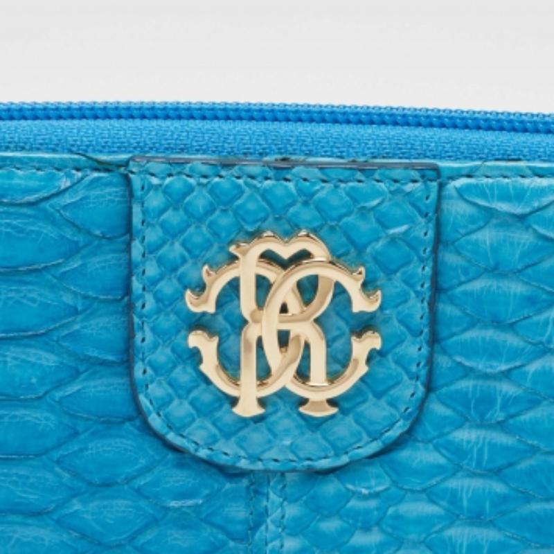 Donna Roberto Cavalli Portafoglio continentale con zip in pitone blu in vendita