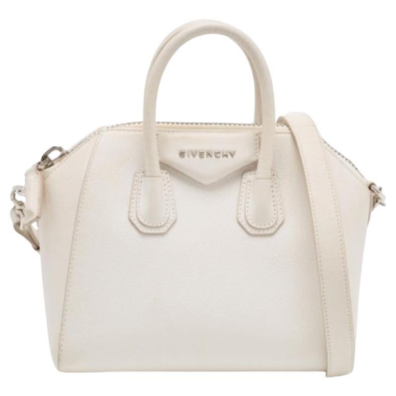 Givenchy Mini Antigona Satchel in pelle bianca off white in vendita
