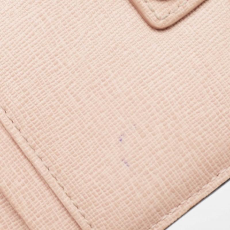 Portafoglio Furla Logo in pelle rosa chiaro In condizioni discrete in vendita a Dubai, Al Qouz 2