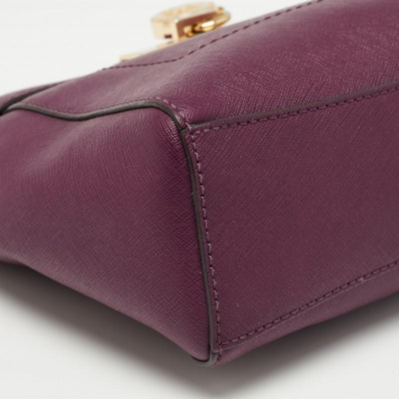 Michael Kors - Borsa a tracolla Hamilton in pelle bordeaux in vendita 2