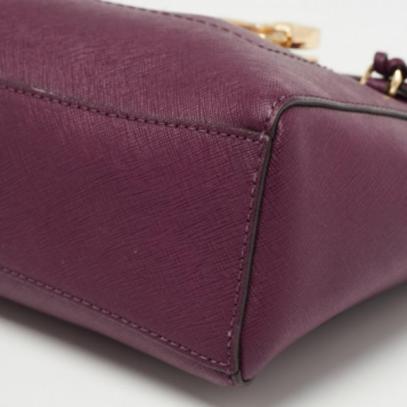 Michael Kors - Borsa a tracolla Hamilton in pelle bordeaux in vendita 3