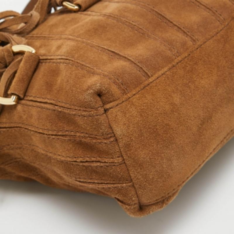 Michael Kors - Borsa a tracolla Presley in pelle scamosciata marrone con frange in vendita 3