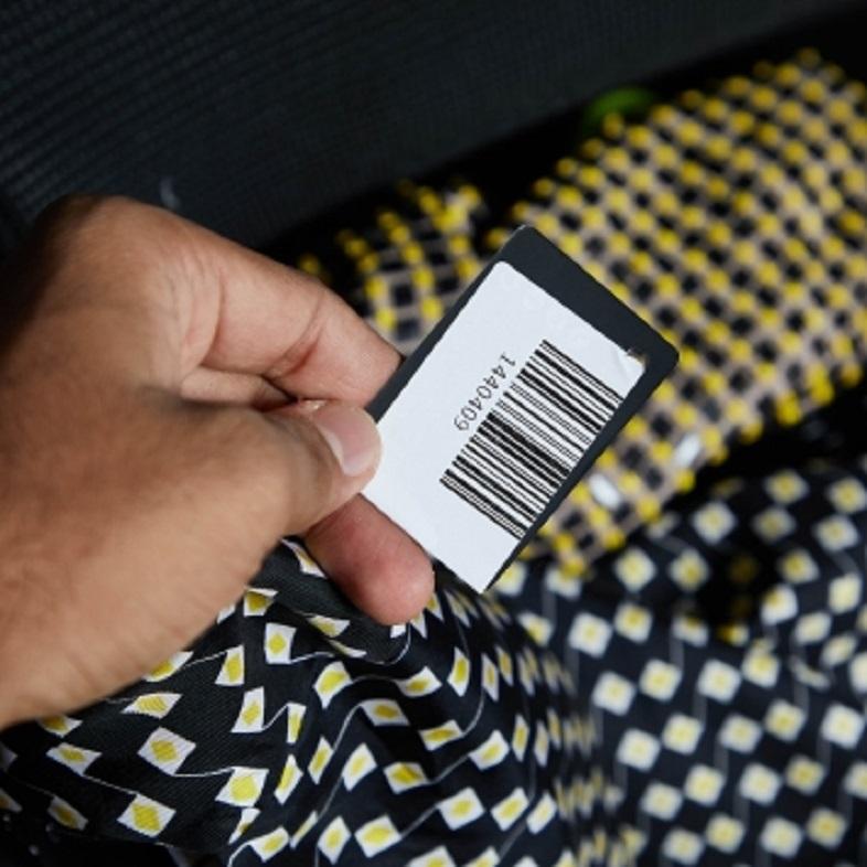 Diane von Furstenberg Schwarzes bedrucktes und verziertes ärmelloses Seidenkleid M im Angebot 3