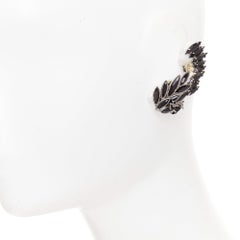 Pendiente de clip «ear climber» de SAINT LAURENT 2021, con cristal plateado facetado en forma de marquesa