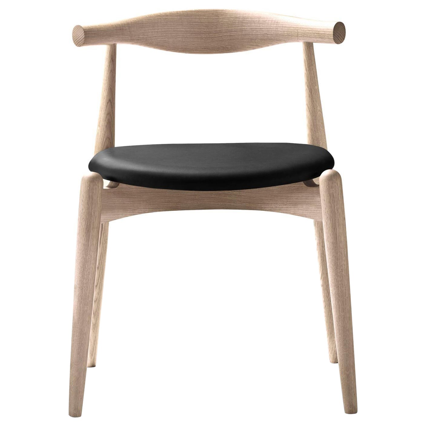 CH20 Elbow Chair in Oak White Oil Finish with Thor 301 Black Leather Seat For Sale