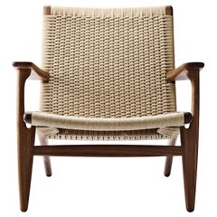 CH25 Easy Chair en finition huile de noyer avec cordon en papier Nature *Vente rapide*.