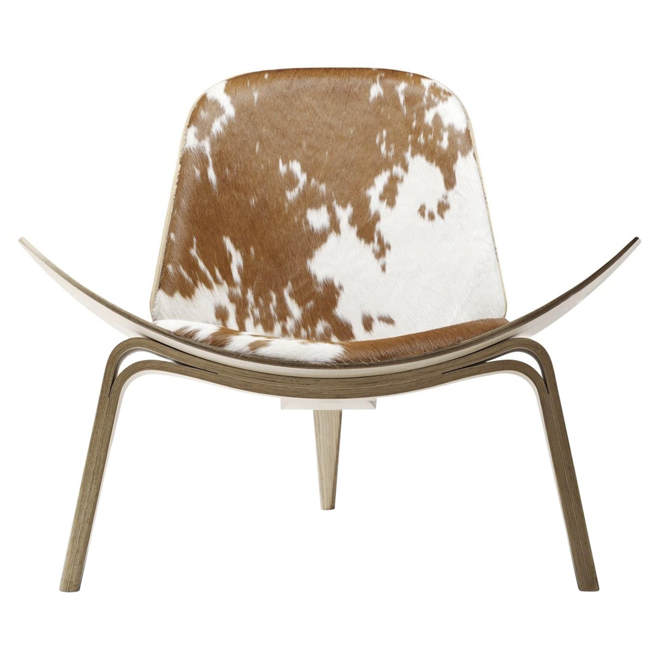 CH07 Shell Chair in Oak White Oil Finish with Brown and White Cowhide Seat For Sale