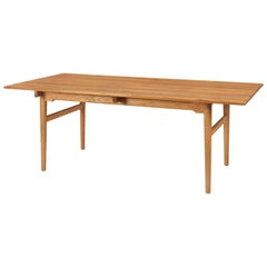 CH327 Dining Table with Teak Oil Finish Surface and Oak Oil Finish Legs