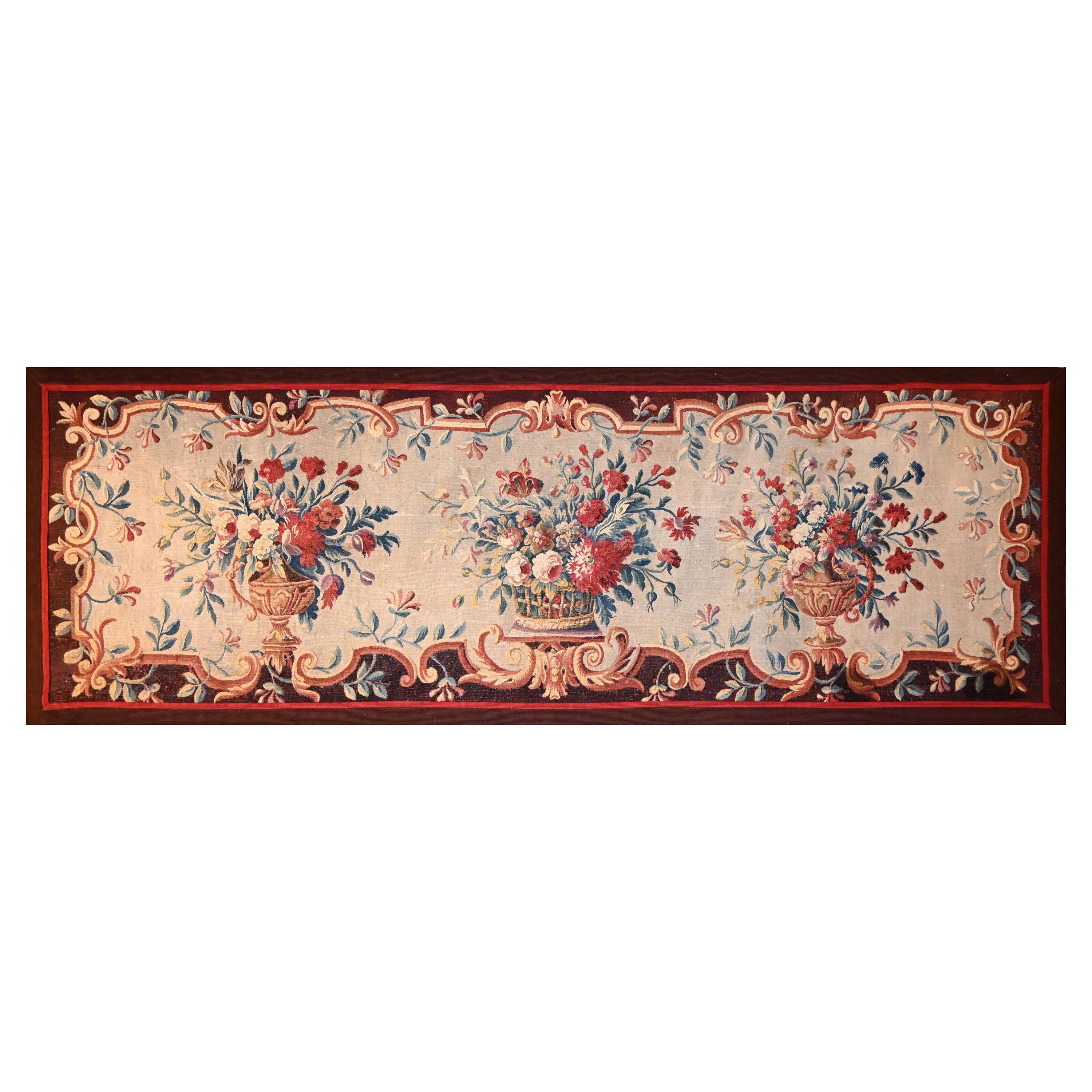Floraler Brüsseler Wandteppich 18. Jahrhundert - L 185 x H 85 cm - N° 1360 im Angebot