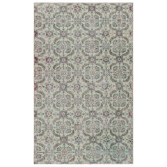 Tapis vintage Zeki Müren en beige avec motifs floraux, de Rug & Kilim