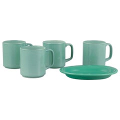 Royal Copenhagen, « 4 All Seasons » Quatre tasses à café et petit plat ovale.