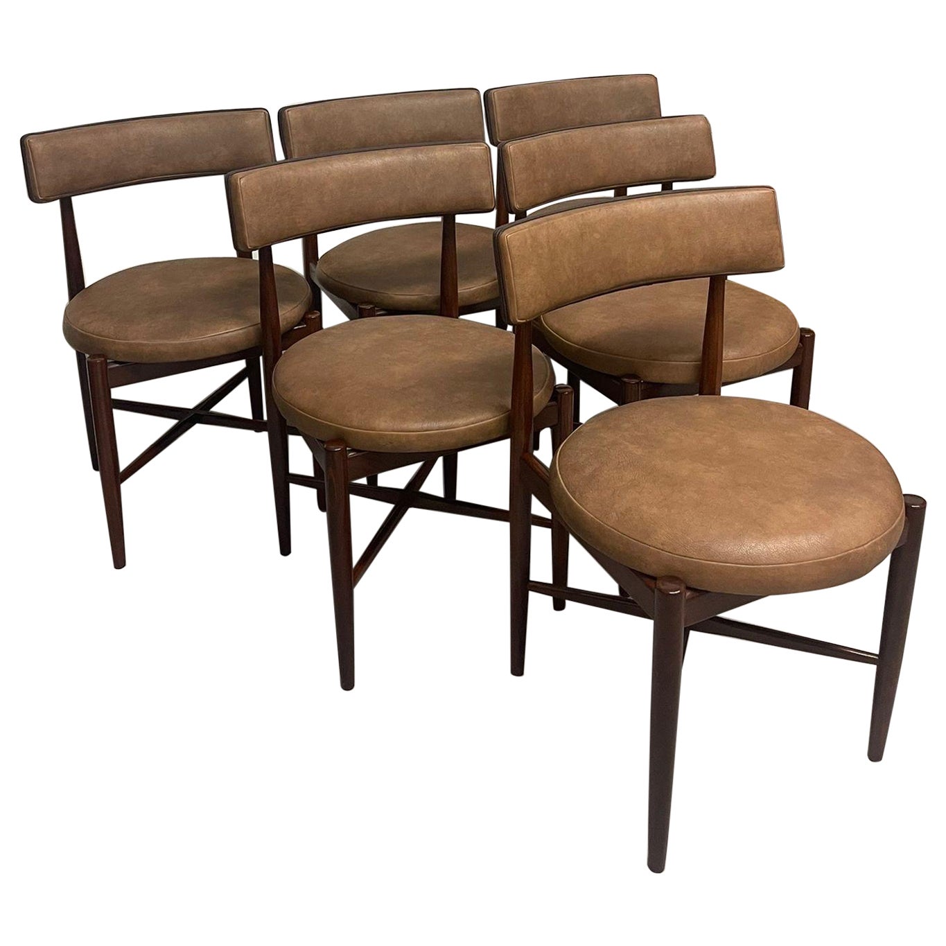 Ensemble de 6 chaises de salle à manger G-Plan vintage anglais du milieu du siècle dernier.