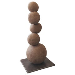 Looking for Equilibrium-Skulptur von MCB Ceramics