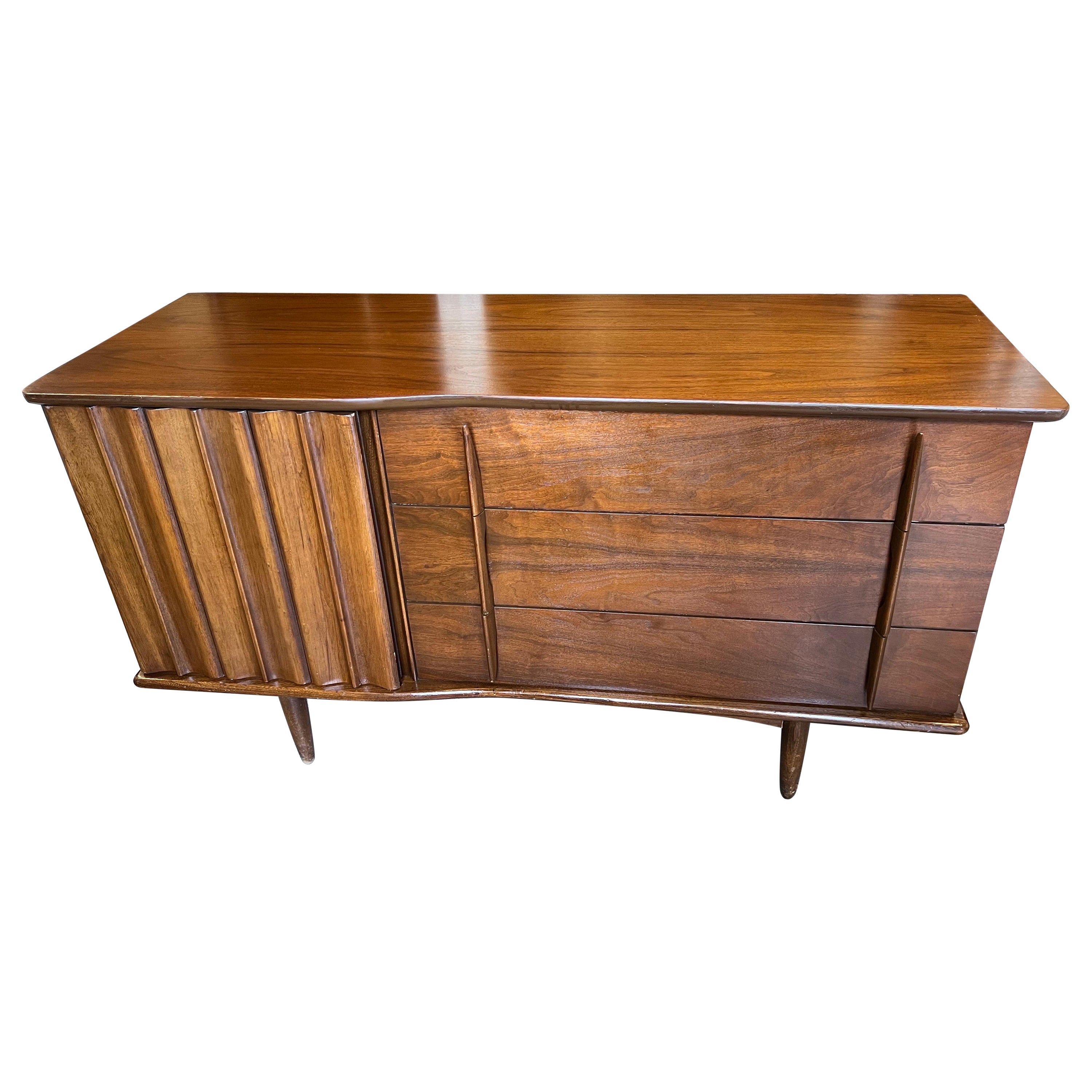 Mid-Century Modern Curved and Sculpted Walnut Lowboy Dresser For Sale