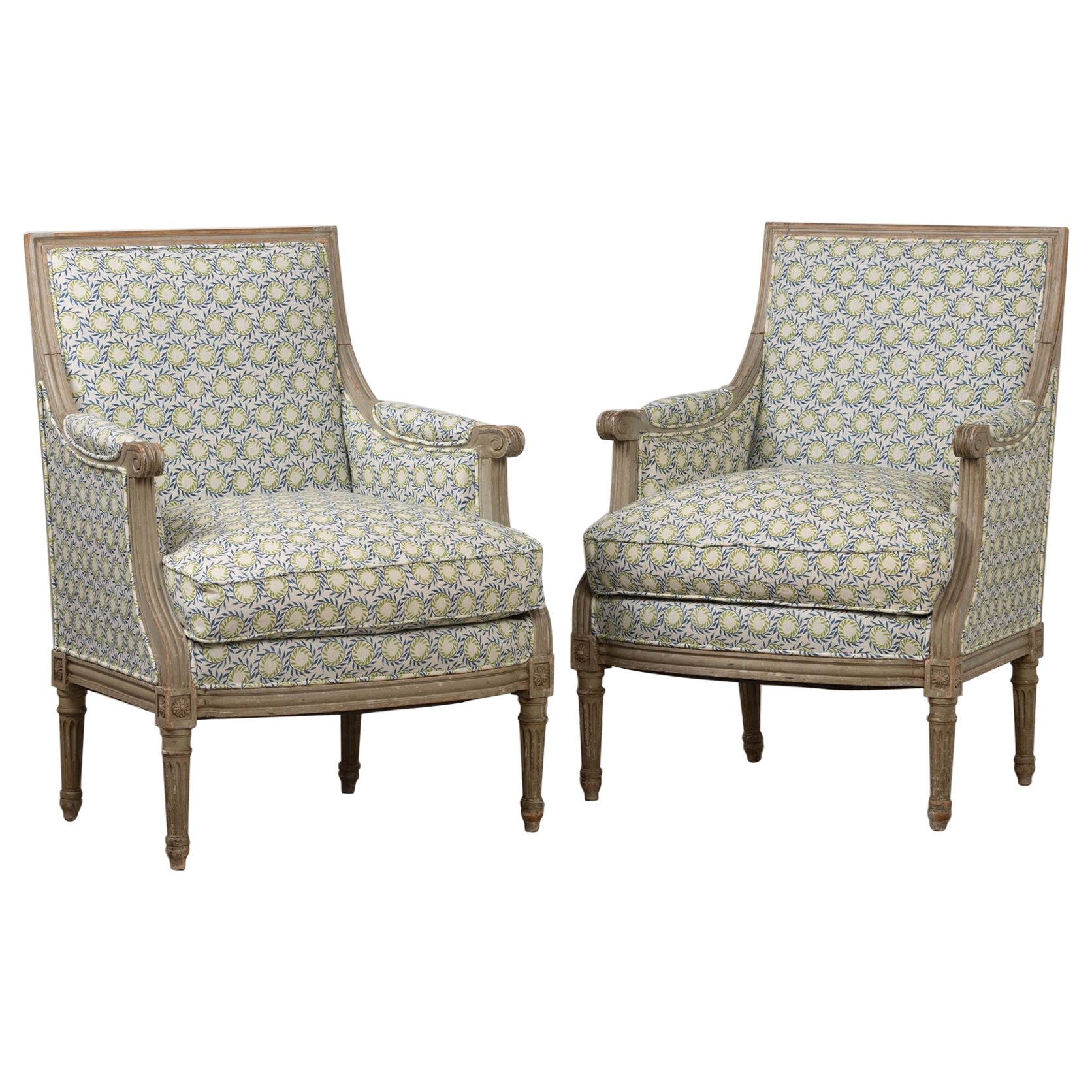 19th c. French Pair of Louis XVI Bergère Chairs in Original Paint For Sale