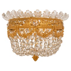 Französischer Plafonnier-Kronleuchter aus Goldbronze und Kristall im Louis-XVI-Stil des 19. Jahrhunderts