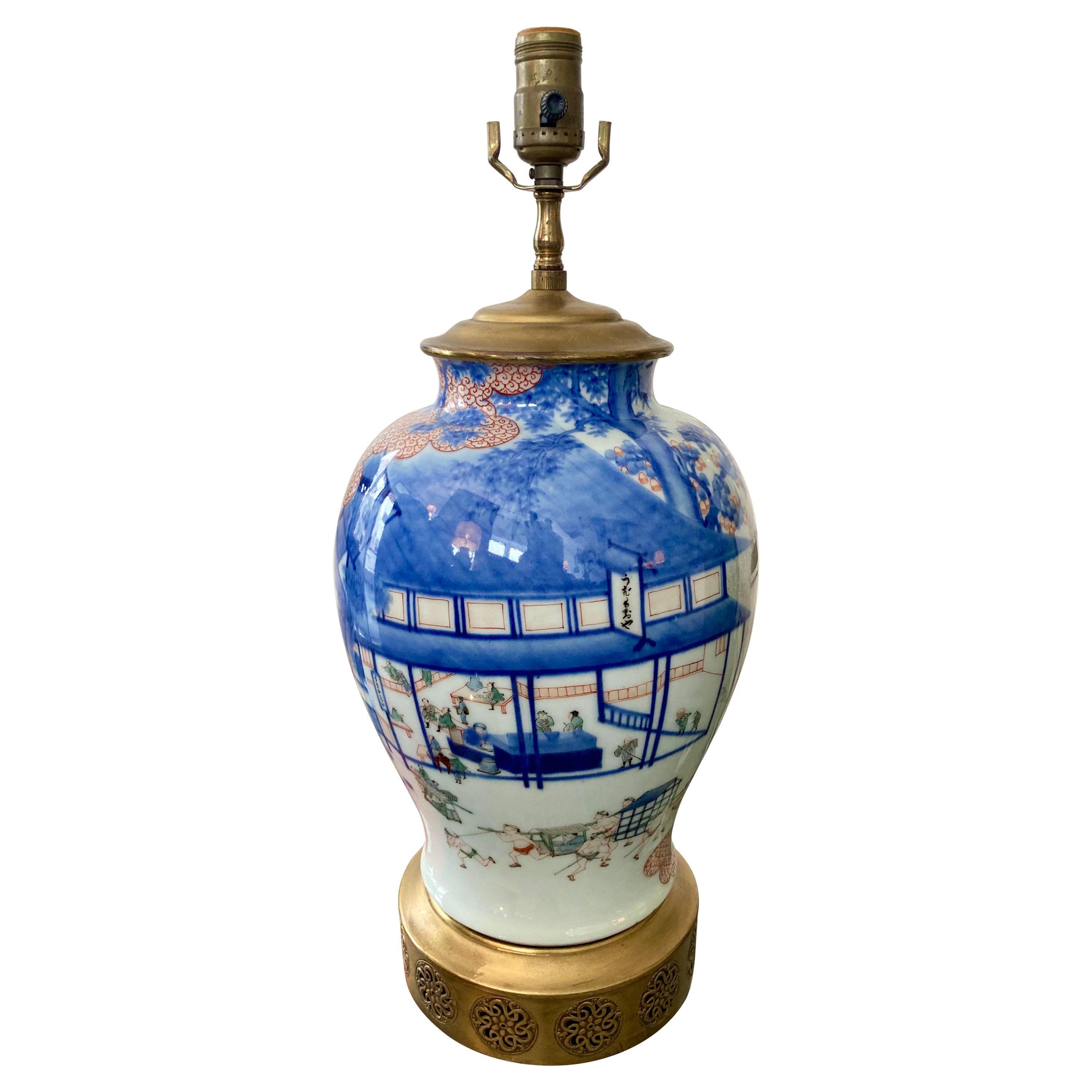 Lampe de table asiatique en porcelaine en vente