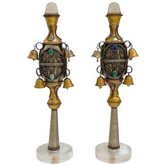 Paire de fleurons en cristal de roche, pierres précieuses, argent et vermeil, 8 cloches Judaica Torah/ Rimonim
