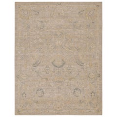Rug & Kilim's Oushak Style Teppich in Beige-Braun und Grau mit floralen Mustern