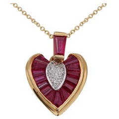 Exquis collier en or jaune 18 carats avec rubis en forme de cœur de 1,20 carat