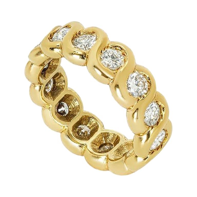 Van Cleef & Arpels Yellow Gold Diamond Eternity Wedding Band Ring 1.40 Cts For Sale
