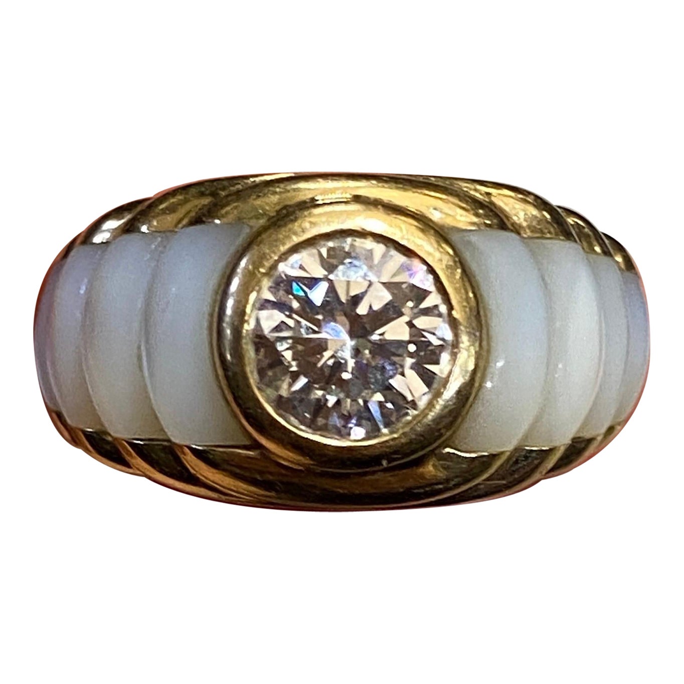Mauboussin Nadia ring with 0.8 carat centre diamond For Sale