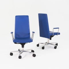 Johanson aus Schweden, Detroit-Chefsessel aus den 2010er Jahren in blauem Vinyl
