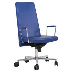 Johanson aus Schweden, Detroit-Chefsessel aus den 2010er Jahren in blauem Vinyl