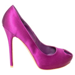 Zapatos de tacón Alexander McQueen Heart Peep-toe - Años 10