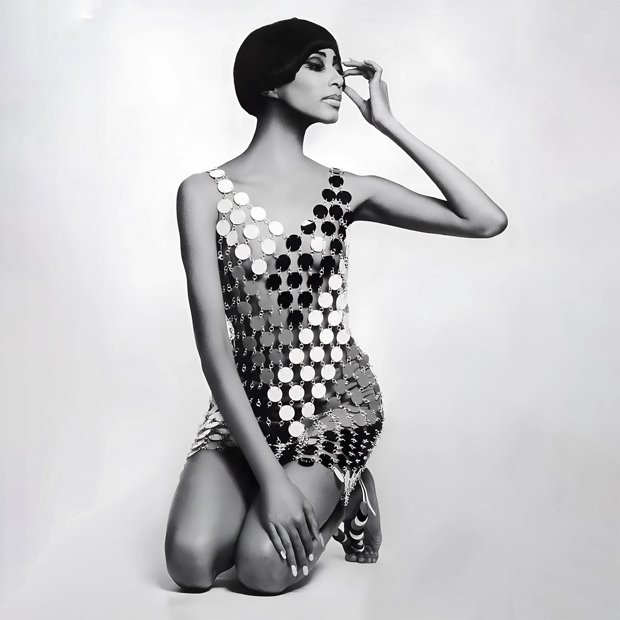 Paco Rabanne Rhodoid Disc DIY Kleid - 60er Jahre im Angebot 4
