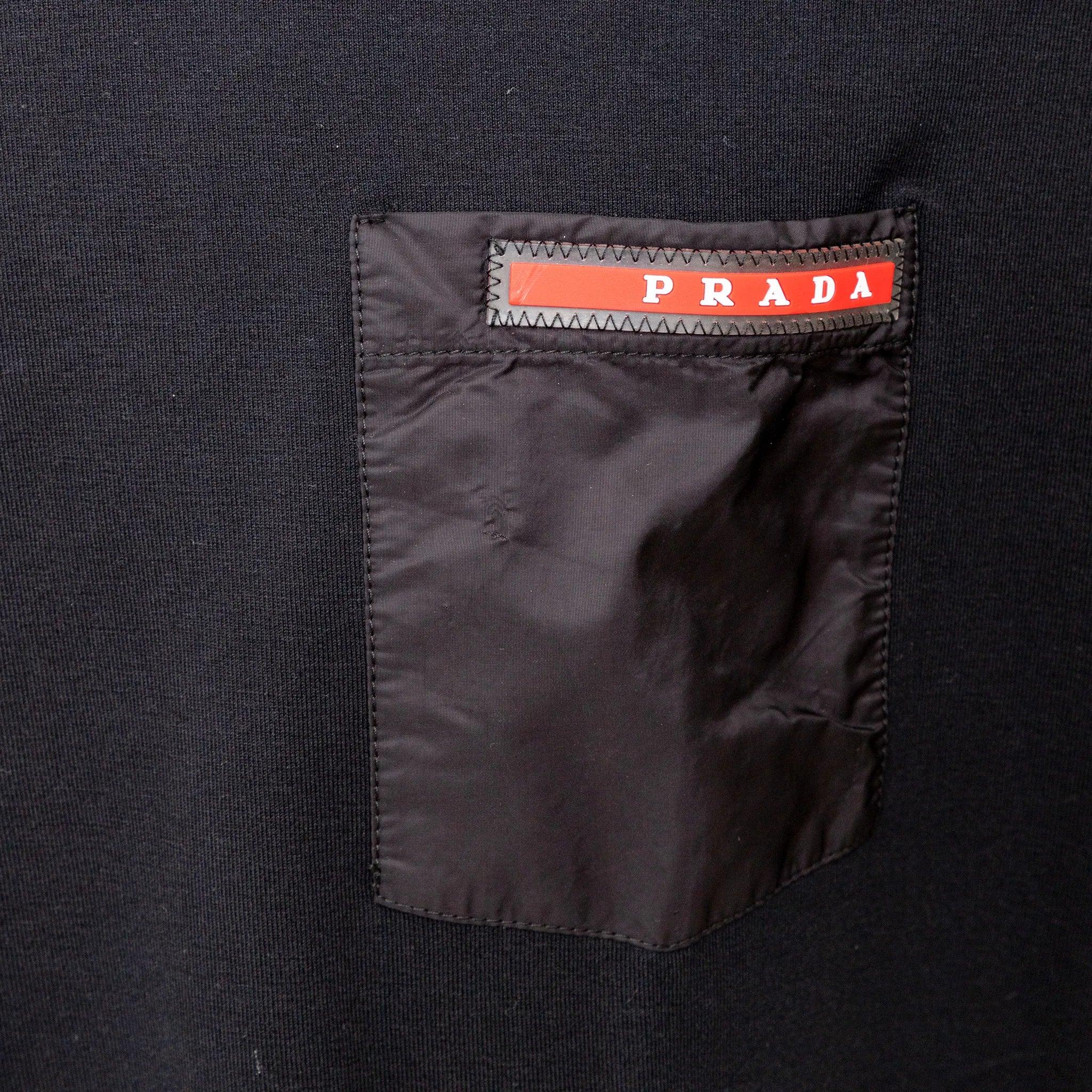 Maglietta Prada Linea Rossa Patch - Anni '10 in vendita 1