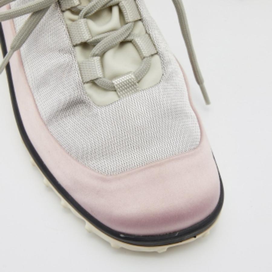 Miu Rosa/Grau Satin und Stoff Low Top Turnschuhe Größe 36 Damen im Angebot
