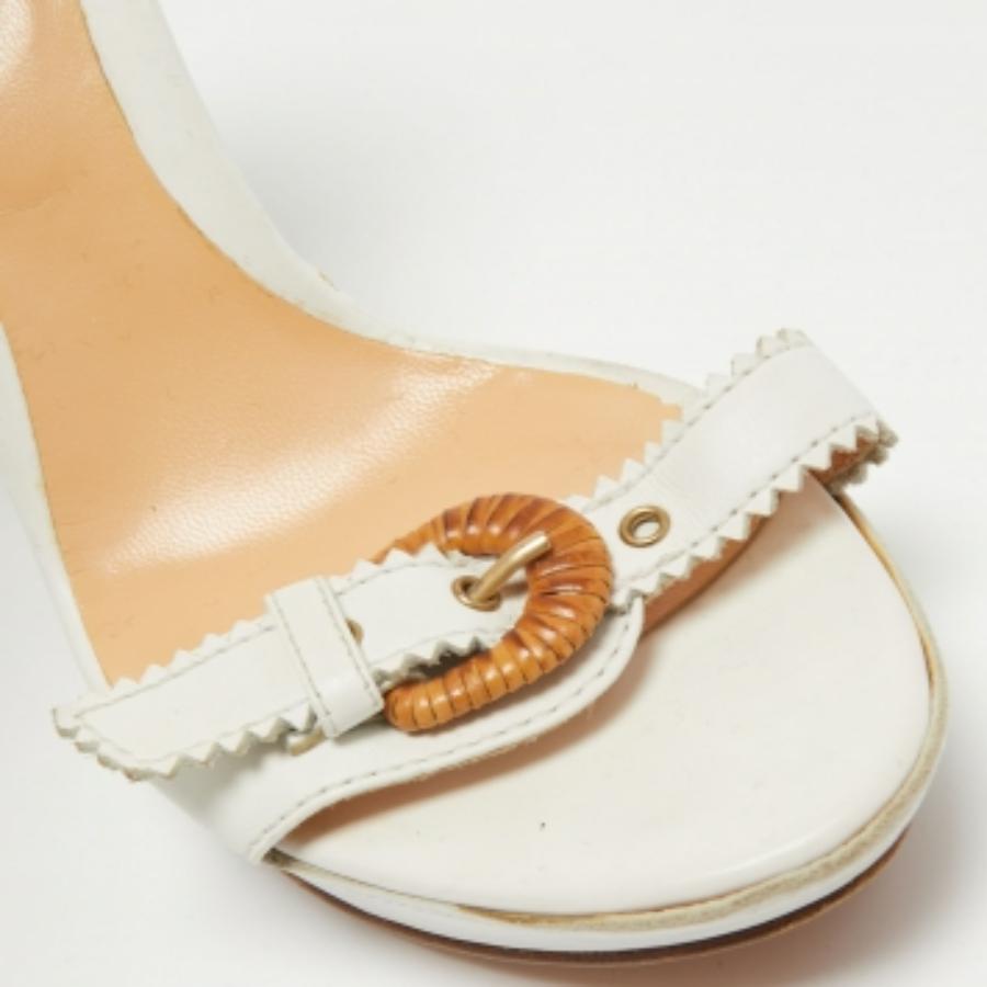 Sergio Rossi - Sandales à plateforme à boucles en cuir blanc, taille 38 en vente 1