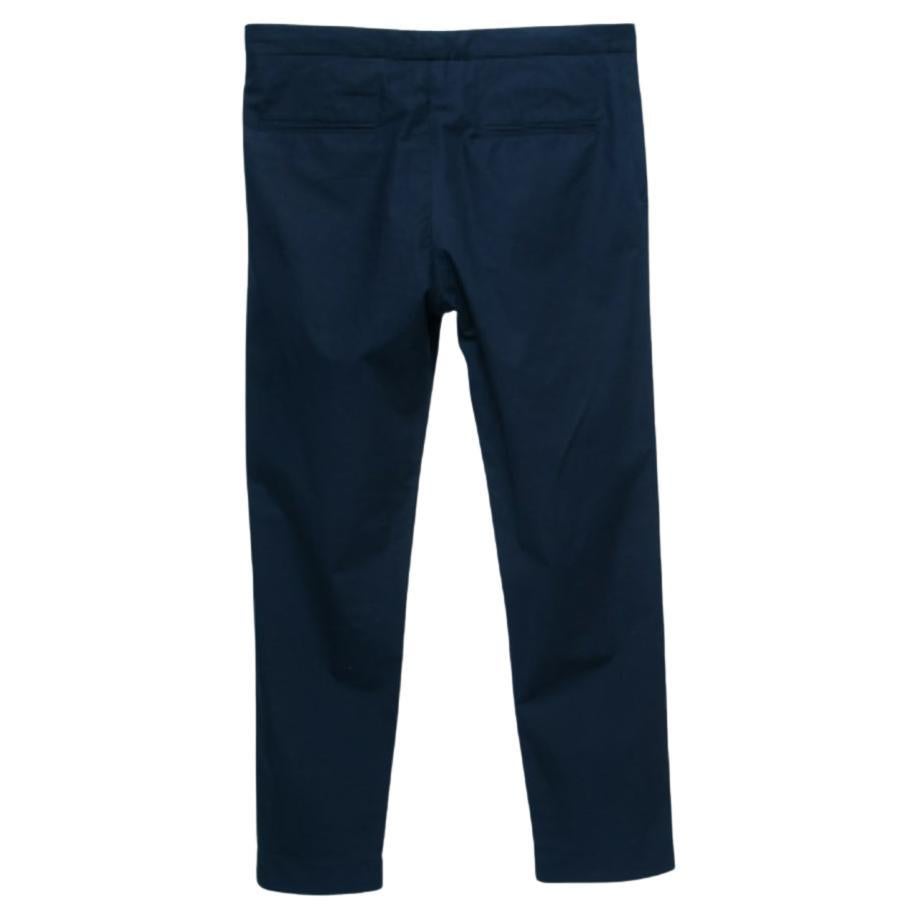 I pantaloni dal taglio impeccabile sono un punto fermo di un guardaroba ben curato. Questi pantaloni firmati sono finemente cuciti per darti il look desiderato e un comfort che dura tutto il giorno.