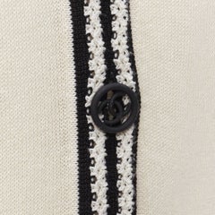 CHANEL - Robe midi en maille crochet noire crème beige à 4 poches, taille FR 38