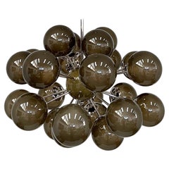 Lampadario Ovale Sputnik di Fabio Ltd