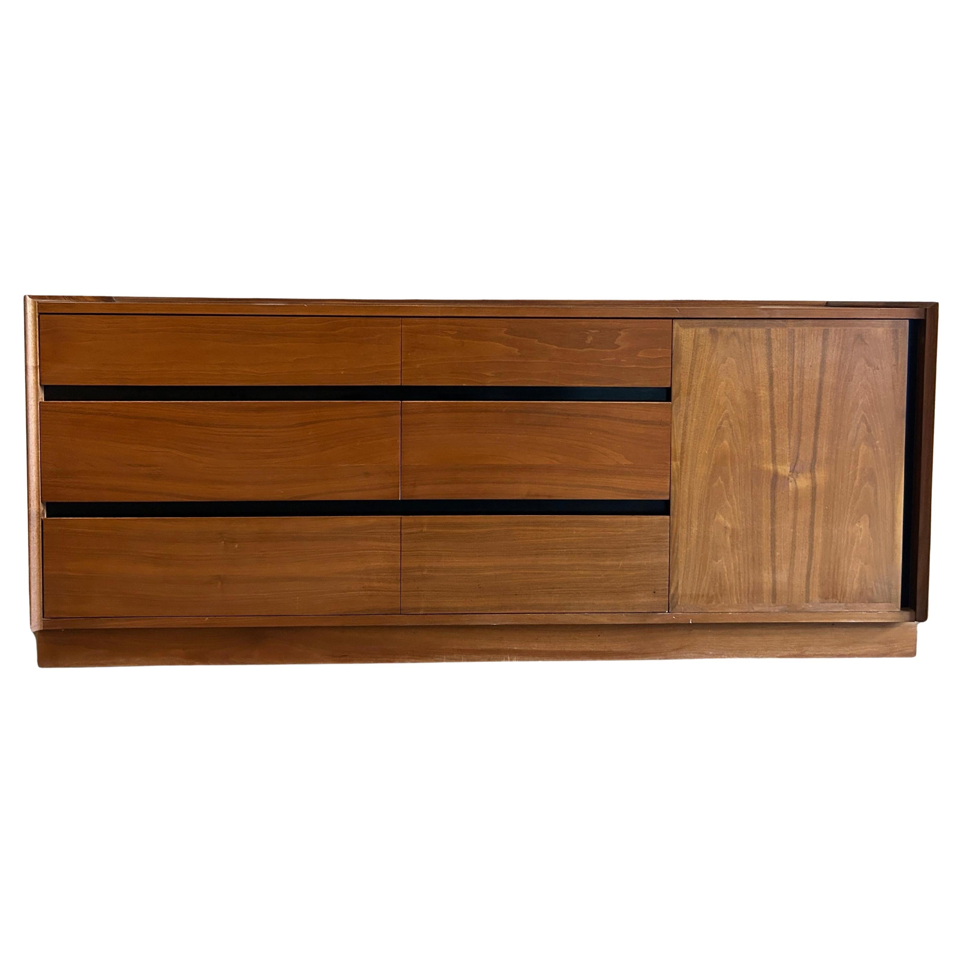 Mid century modern 9 drawer Walnut credenza with cabinet door