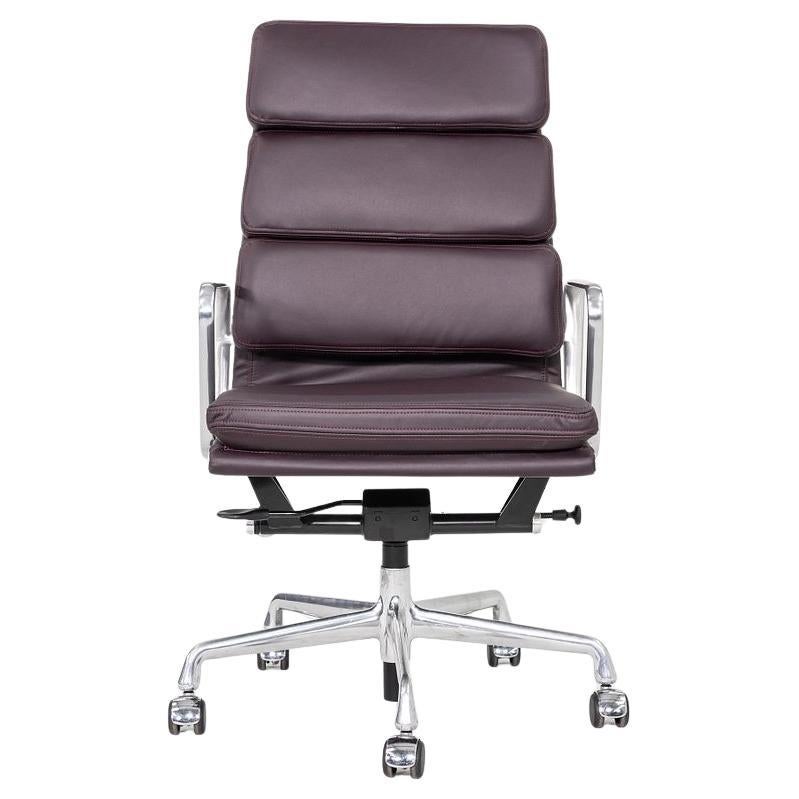 2014 Herman Miller Eames Soft Pad Executive Schreibtischstuhl in Burgund