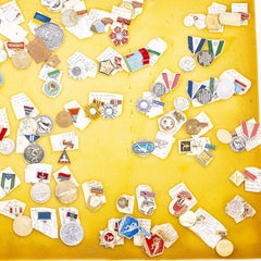Sports collections - Collection of pins, emblems and badges - 90
